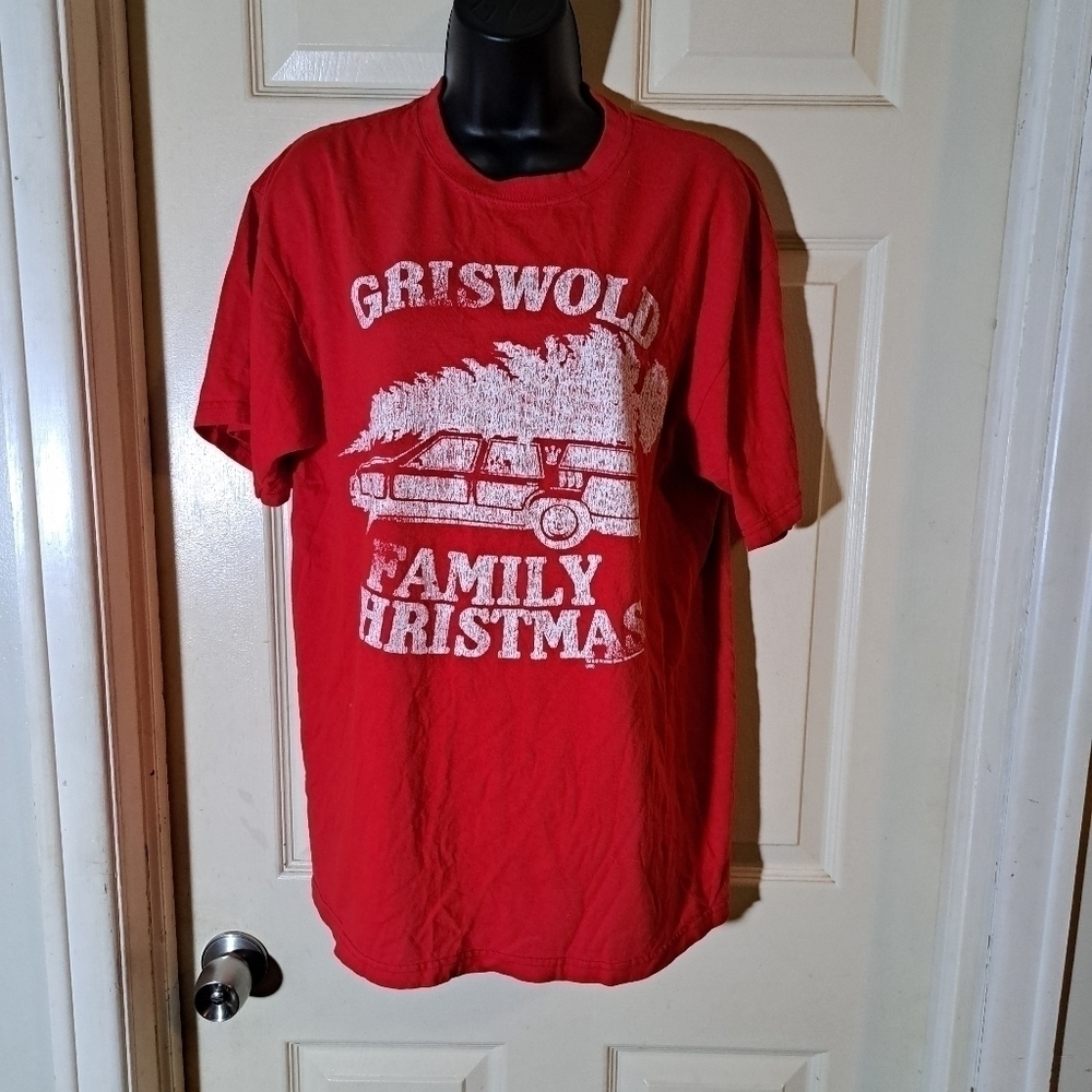 Ripple junction holiday T-shirt size large